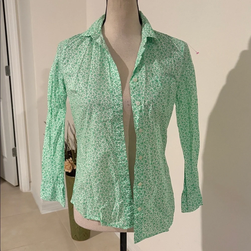 J crew petite XS button down shirt 538